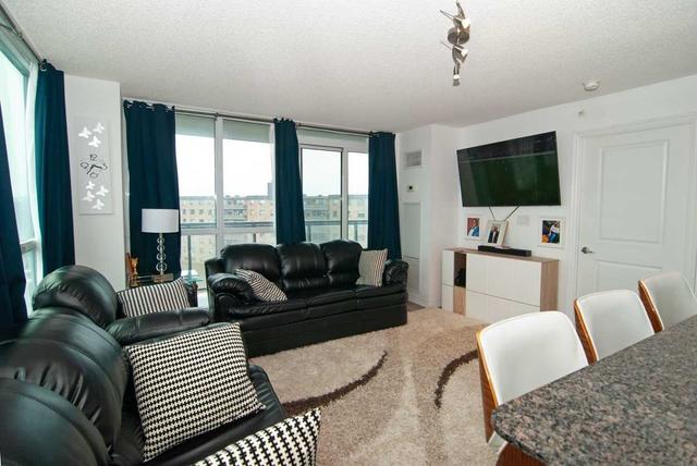 718 - 80 Esther Lorrie Dr, Condo with 2 bedrooms, 2 bathrooms and 1 parking in Toronto ON | Image 2