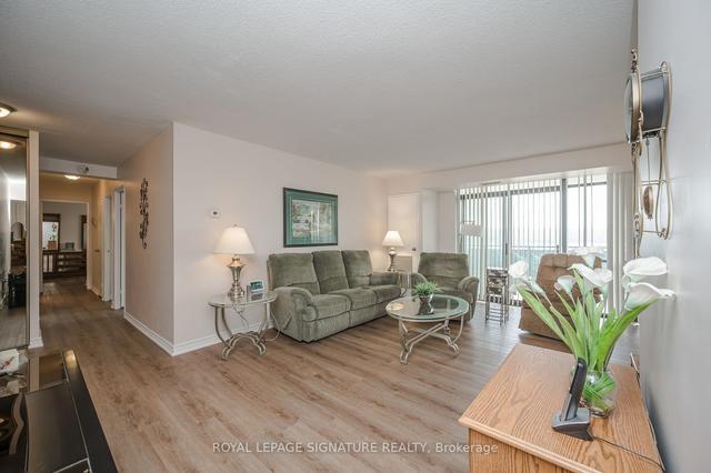 1104 - 301 Frances Ave, Condo with 3 bedrooms, 2 bathrooms and 1 parking in Hamilton ON | Image 7