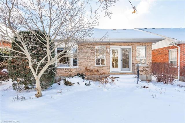 28 Beechlawn Boulevard, House detached with 2 bedrooms, 1 bathrooms and 2 parking in Guelph ON | Image 11