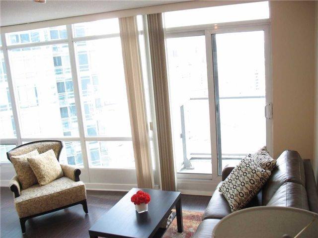 2501 - 373 Front St W, Condo with 1 bedrooms, 1 bathrooms and 1 parking in Toronto ON | Image 8