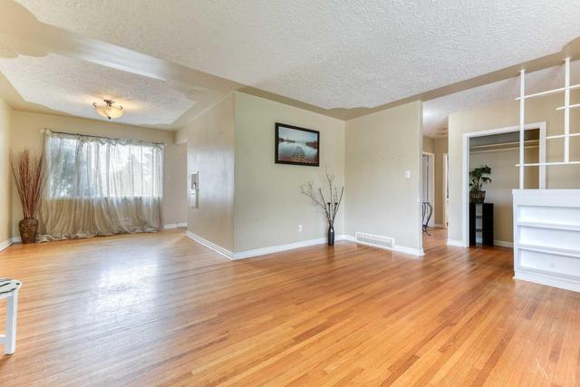 560 Northmount Drive Nw, House detached with 4 bedrooms, 2 bathrooms and 5 parking in Calgary AB | Image 7