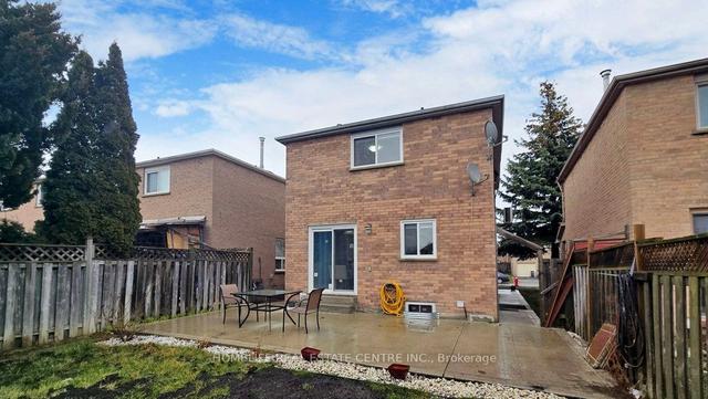 66 Calmist Cres, House detached with 3 bedrooms, 4 bathrooms and 3 parking in Brampton ON | Image 30