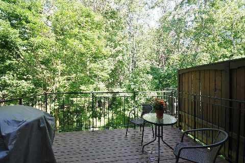 81 Westbury Crt, House attached with 3 bedrooms, 3 bathrooms and 2 parking in Toronto ON | Image 10