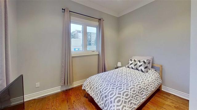 3706 Bathurst St, House attached with 4 bedrooms, 3 bathrooms and 1 parking in Toronto ON | Image 6