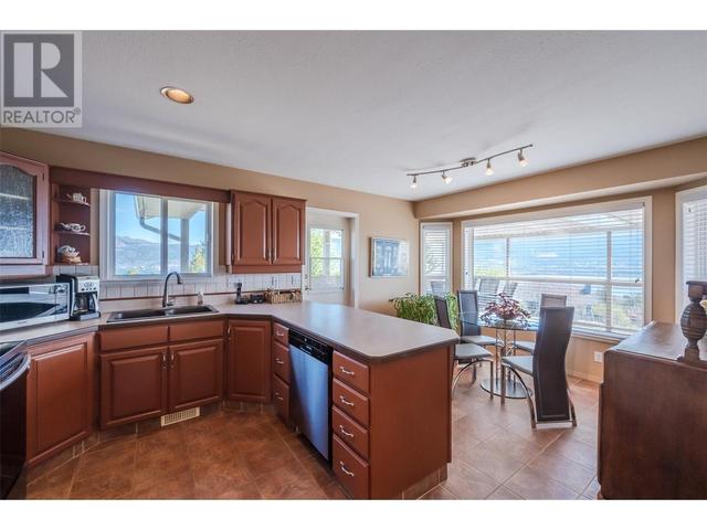 6408 Harrison Heights, House detached with 4 bedrooms, 3 bathrooms and 2 parking in Summerland BC | Image 14