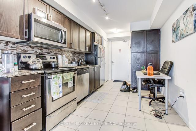 1721 - 800 Lawrence Ave W, Condo with 1 bedrooms, 1 bathrooms and 1 parking in Toronto ON | Image 2