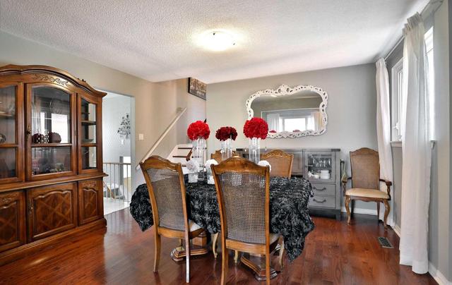 2690 Constable Rd, House detached with 3 bedrooms, 2 bathrooms and 2 parking in Mississauga ON | Image 8