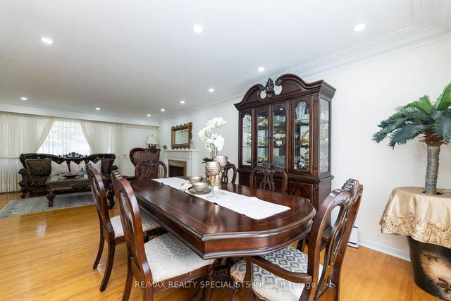 73 Thomson Dr, House detached with 4 bedrooms, 3 bathrooms and 6 parking in Hamilton ON | Image 37