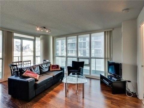 1004 - 33 Bay St, Condo with 2 bedrooms, 2 bathrooms and 1 parking in Toronto ON | Image 7