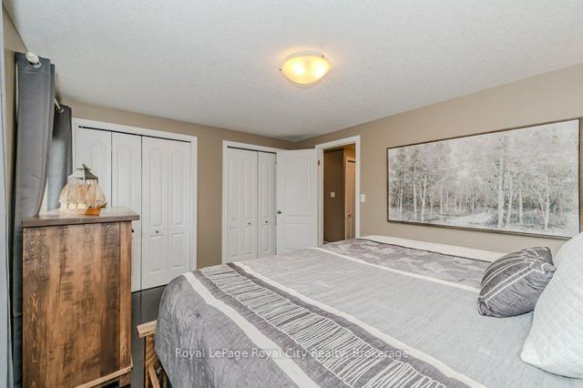 73 Fleming Rd, House attached with 3 bedrooms, 3 bathrooms and 3 parking in Guelph ON | Image 17