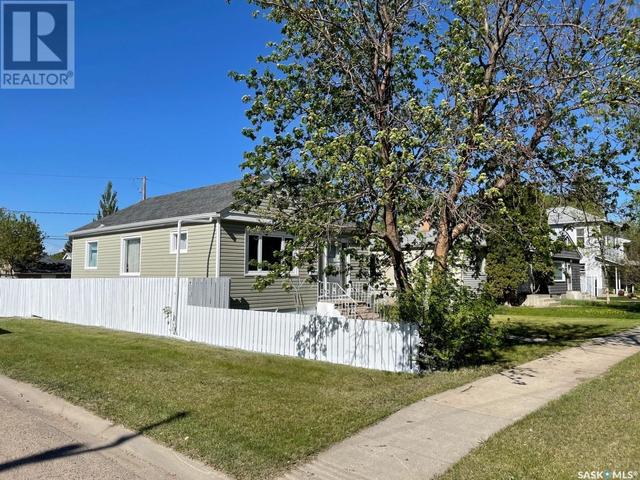 500 9th Street E, House detached with 3 bedrooms, 2 bathrooms and null parking in Prince Albert SK | Image 19