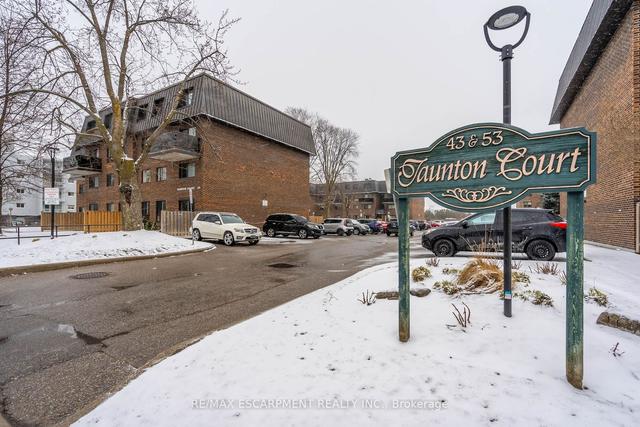 85 - 53 Taunton Rd E, Townhouse with 3 bedrooms, 2 bathrooms and 1 parking in Oshawa ON | Image 1