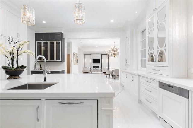 10 Daleberry Pl, House detached with 5 bedrooms, 9 bathrooms and 16 parking in Toronto ON | Image 5