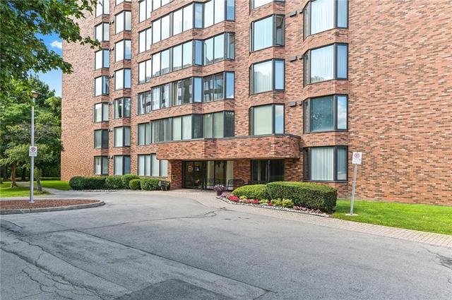 707 - 180 Limeridge Road W, Condo with 2 bedrooms, 1 bathrooms and null parking in Hamilton ON | Image 3