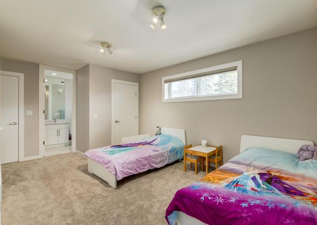 1305 23 Street Nw, House detached with 3 bedrooms, 3 bathrooms and 2 parking in Calgary AB | Image 33