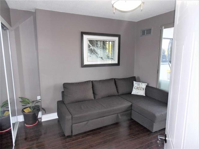 307 - 1110 Walden Circ, Condo with 2 bedrooms, 2 bathrooms and 2 parking in Mississauga ON | Image 7