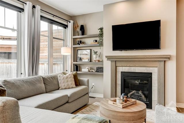 669 Cartographe Street, Townhouse with 3 bedrooms, 3 bathrooms and 3 parking in Ottawa ON | Image 9