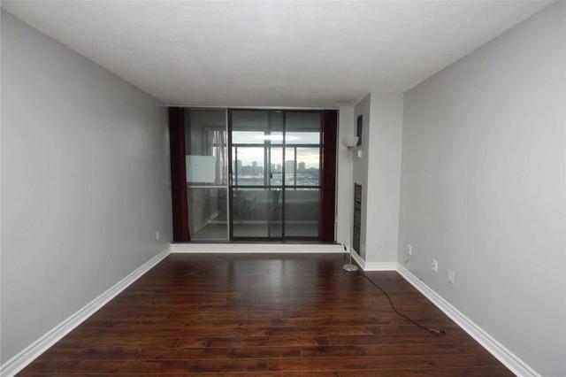 1512 - 15 Kensington Rd Rd, Condo with 2 bedrooms, 2 bathrooms and 1 parking in Brampton ON | Image 7