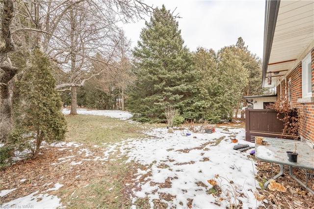 107 Westmount Road, House detached with 5 bedrooms, 2 bathrooms and 5 parking in Guelph ON | Image 36