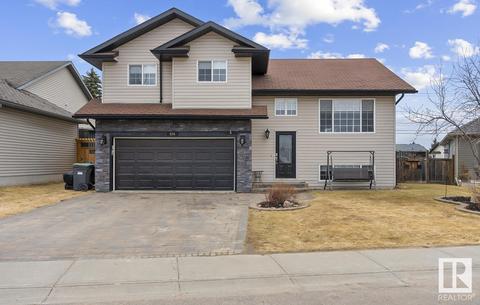 214 23 St, House detached with 4 bedrooms, 3 bathrooms and null parking in Cold Lake AB | Card Image
