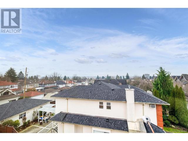 8032 Shaughnessy Street, House detached with 4 bedrooms, 4 bathrooms and 1 parking in Vancouver BC | Image 10