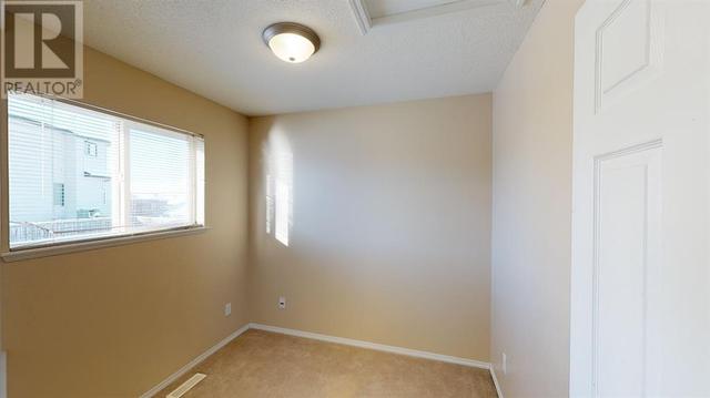 8202 114 Street, House semidetached with 3 bedrooms, 1 bathrooms and 2 parking in Grande Prairie AB | Image 15