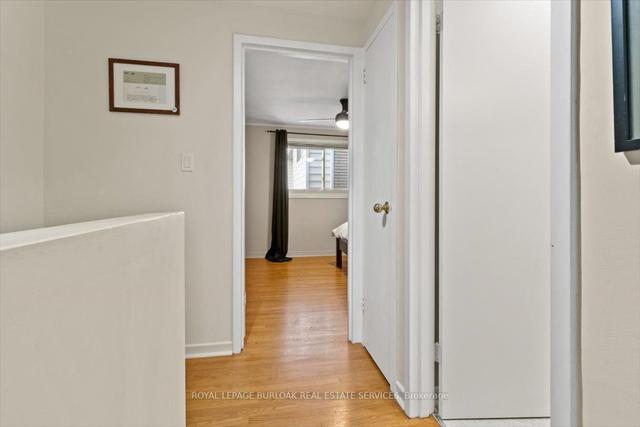 2 - 11 Colmar Pl, Townhouse with 2 bedrooms, 2 bathrooms and 1 parking in Hamilton ON | Image 5