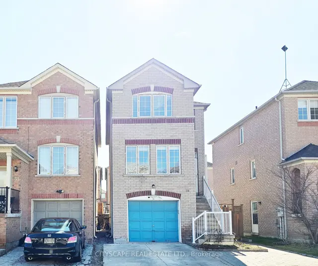 29 Centrepark Dr, House detached with 3 bedrooms, 2 bathrooms and 3 parking in Toronto ON | Image 1