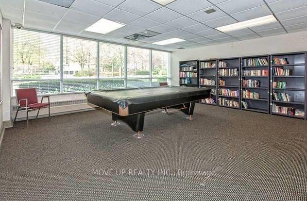 304 - 1121 Steeles Ave, Condo with 2 bedrooms, 2 bathrooms and 1 parking in Toronto ON | Image 4