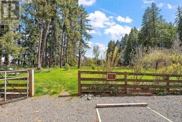 3574 Cowichan Lake Rd, House detached with 4 bedrooms, 2 bathrooms and 10 parking in North Cowichan BC | Image 39
