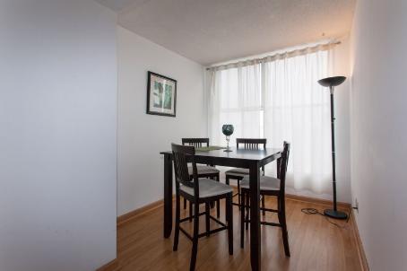 633 - 222 The Esplanade Ave, Condo with 2 bedrooms, 1 bathrooms and 1 parking in Toronto ON | Image 3