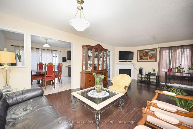 58 Beachville Circ, House semidetached with 3 bedrooms, 3 bathrooms and 3 parking in Brampton ON | Image 40