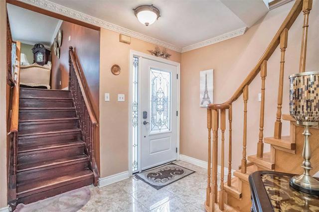 157 Hupfield Tr, House detached with 4 bedrooms, 4 bathrooms and 6 parking in Toronto ON | Image 31