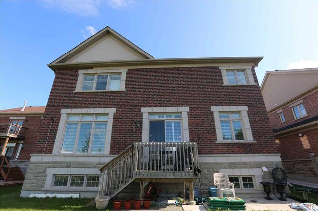 28 Midsummer Dr, House detached with 4 bedrooms, 5 bathrooms and 1 parking in Brampton ON | Image 12