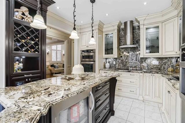 69 Wardlaw Pl, House detached with 4 bedrooms, 5 bathrooms and 6 parking in Vaughan ON | Image 14