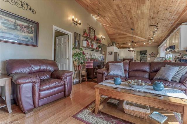 2211 County Road 22, House detached with 3 bedrooms, 1 bathrooms and 7 parking in Loyalist ON | Image 29