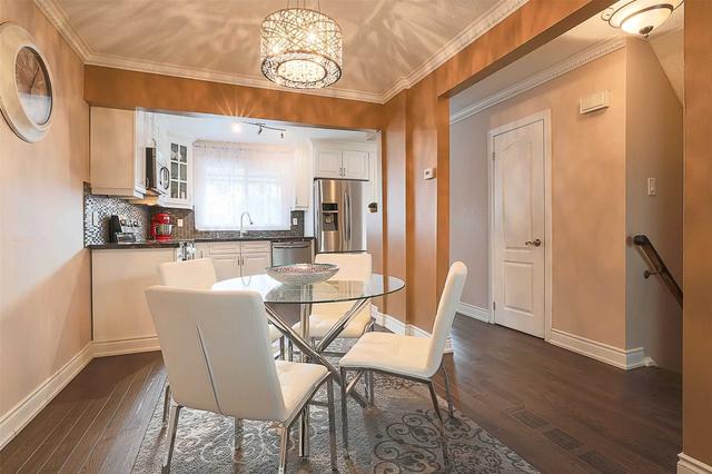 90 Permfield Path, Townhouse with 4 bedrooms, 2 bathrooms and 2 parking in Toronto ON | Image 3