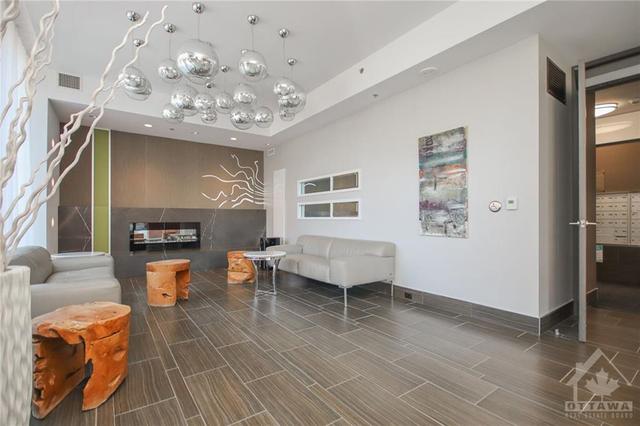 706 - 118 Holmwood Avenue, Condo with 1 bedrooms, 1 bathrooms and null parking in Ottawa ON | Image 3