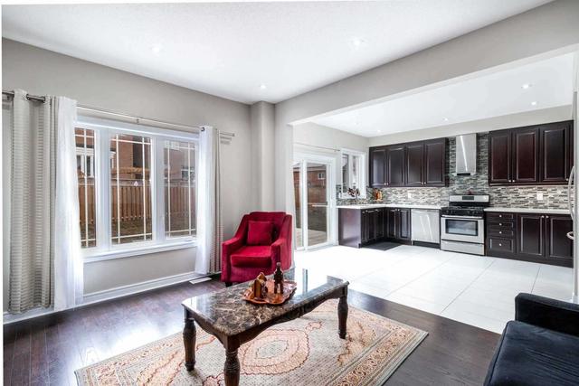 17 Bellotti Cres, House detached with 4 bedrooms, 4 bathrooms and 4 parking in Ajax ON | Image 35