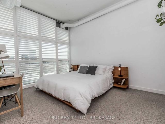 909 - 2 Fieldway Rd, Condo with 2 bedrooms, 2 bathrooms and 1 parking in Toronto ON | Image 8