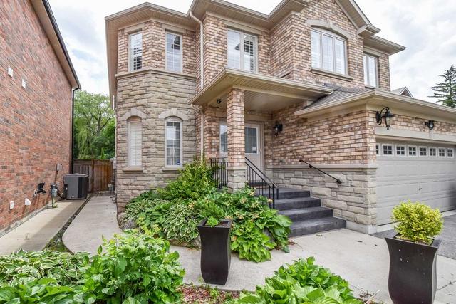 1642 Barbertown Rd, House detached with 4 bedrooms, 3 bathrooms and 8 parking in Mississauga ON | Image 1