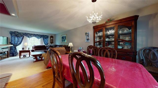 2058 Valleyview Drive, House detached with 5 bedrooms, 2 bathrooms and 8 parking in South Frontenac ON | Image 16