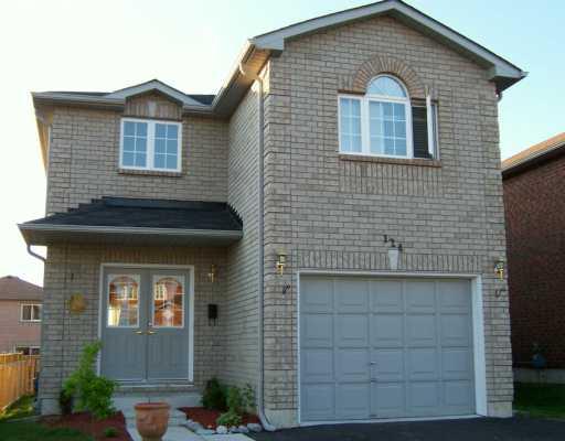 124 Nathan Cres, House detached with 3 bedrooms, 3 bathrooms and null parking in Barrie ON | Image 1