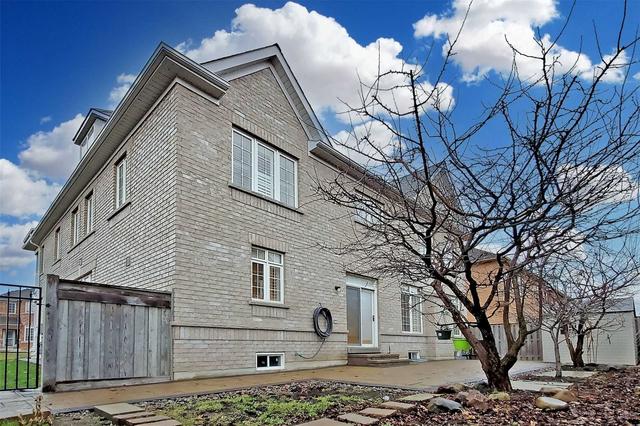126 Filippazzo Rd, House detached with 5 bedrooms, 4 bathrooms and 7 parking in Vaughan ON | Image 21