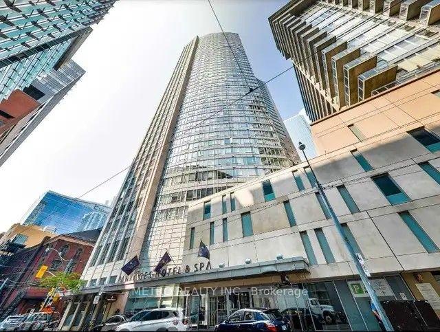 3404 - 210 Victoria St, Condo with 2 bedrooms, 2 bathrooms and 1 parking in Toronto ON | Image 1