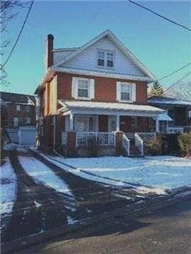 32 Cross St, House detached with 7 bedrooms, 4 bathrooms and 2 parking in Toronto ON | Image 1
