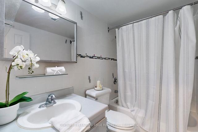 1005 - 2245 Eglinton Ave E, Condo with 2 bedrooms, 1 bathrooms and 1 parking in Toronto ON | Image 26
