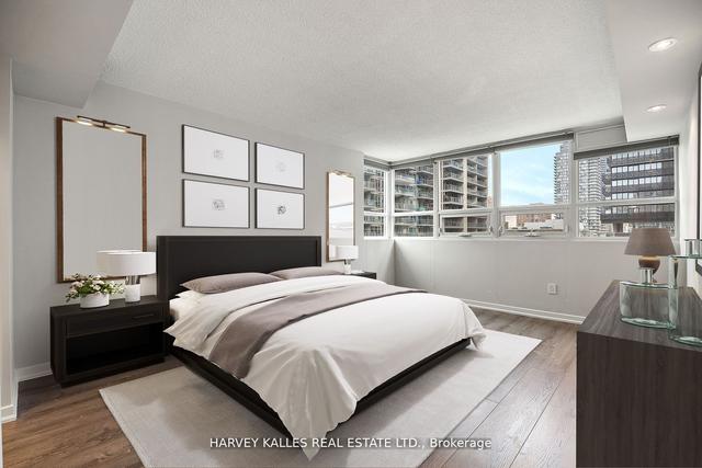 1003 - 71 Charles St, Condo with 2 bedrooms, 2 bathrooms and 1 parking in Toronto ON | Image 11