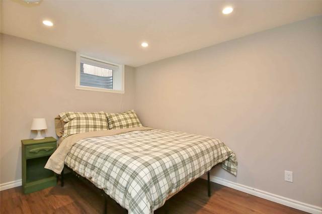 166 Concord St S, House attached with 4 bedrooms, 2 bathrooms and 2 parking in Ottawa ON | Image 16
