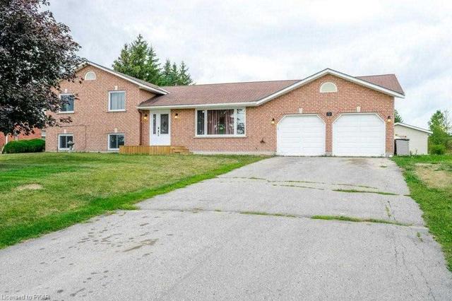 49 O'reilly Lane, House detached with 2 bedrooms, 2 bathrooms and 8 parking in Kawartha Lakes ON | Image 2
